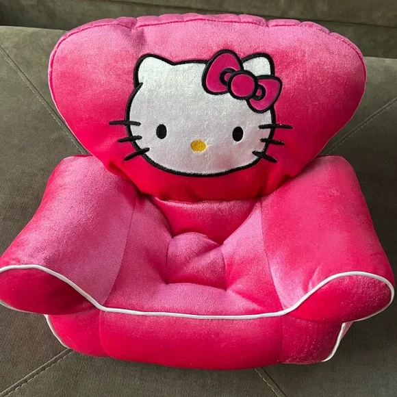 Hello Kitty Pink Plush Doll Seat - Picture 1 of 5